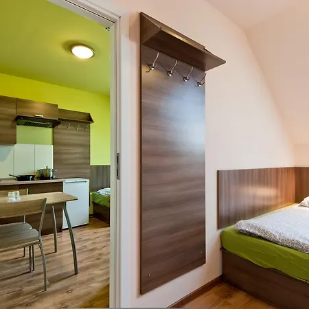 E-94 Motel